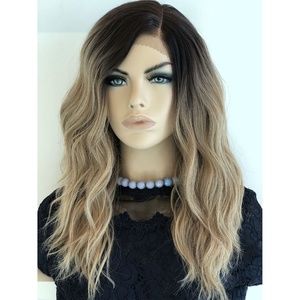 16" Ombre Ash Blonde Wig Dark Roots| Elizabeth